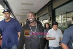 Akon Arrives in Mumbai to record for Ra.One in Mumbai Airport on 7th Dec 2010 (11).jpg